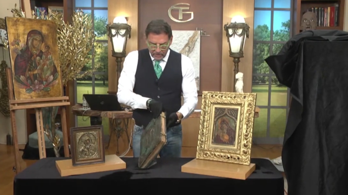 Συνελήφθη ο γκαλερίστας Γιώργος Τσαγκαράκης – Βρέθηκαν στην κατοχή του σπάνιο Ευαγγέλιο και δεκάδες πλαστοί πίνακες (βίντεο)