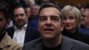 Τσίπρας: Εμείς θα πάρουμε ξανά το πρωτάθλημα όταν θα έχουμε στέρεο, εναλλακτικό σχέδιο διακυβέρνησης