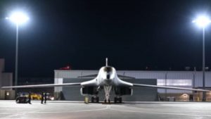 ΗΠΑ: Καρέ καρέ οι επιχειρήσεις των βαρέων βομβαρδιστικών B-1 στο Ιράν (Βίντεο)