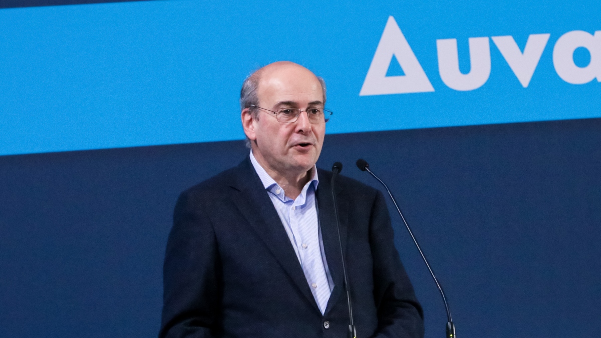 Χατζηδάκης για Μέση Ανατολή: “Παρούσα αν χρειαστεί η κυβέρνηση για τη στήριξη των ευάλωτων”