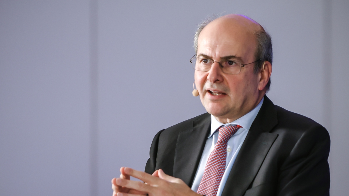 Χατζηδάκης: “1 δισ. ευρώ πληρωμές στους αγρότες μέχρι το τέλος Ιουνίου – Το σχέδιο δράσης για τη Θεσσαλία”