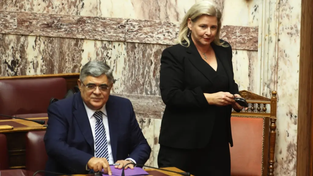 Δίκη Χρυσής Αυγής: Στη φυλακή και η Ελένη Ζαρούλια – Η σύζυγος του Νίκου Μιχαλολιάκου καταδικάστηκε και σε δεύτερο βαθμό με 5 έτη