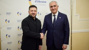 Ζελένσκι: Συναντήθηκε με τον γιο του πρώην Ιρανού μονάρχη Παχλεβί