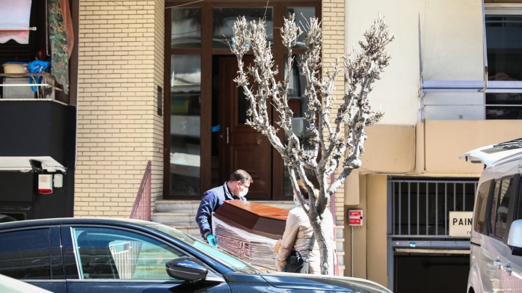 Ζωγράφου: “Είχαμε να δούμε μήνες μητέρα και κόρη – Ο γιος ήταν περίεργος”