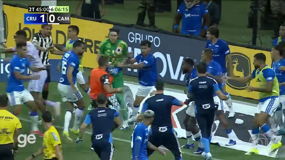 Βραζιλία: «Χαμός» στον αγώνα Κρουζέιρο-Ατλέτικο Μινέιρο – Ο διαιτητής έδειξε 23 κόκκινες κάρτες