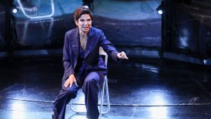 Ταμίλα Κουλίεβα: «Όταν έφερα τον γιο μου στον κόσμο επέλεξα να γεννήσω μέσα σε νερό χωρίς επισκληρίδιο»