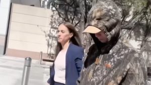 Σοκ στις ΗΠΑ: 16χρονος βίασε και σκότωσε την 18χρονη θετή αδελφή του – Για «διεστραμμένη εμμονή» κάνουν λόγο οι εισαγγελείς (βίντεο)