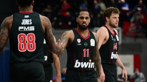 Ολυμπιακός: Εκτός οι Τζόουνς και Μόρις κόντρα στην Αρμάνι