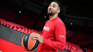 Ολυμπιακός: Επιστροφή του Τζόσεφ στις προπονήσεις ενόψει του αγώνα με τη Ρεάλ