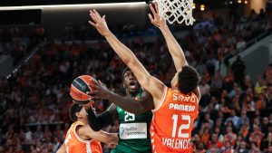 Ο Ναν απαντά στην Euroleague για το μπλοκ του Μπαντιό: «Δεν γίνεται να πέσω έτσι, δεν το πιστεύω»