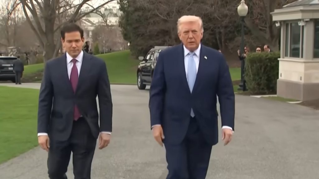 Τραμπ: “Ο πόλεμος θα τελειώσει σε 2 ή 3 εβδομάδες” – Ρούμπιο: “Βλέπουμε τη γραμμή τερματισμού”