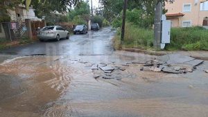 Κακοκαιρία Erminio: Ένας νεκρός στη Νέα Μάκρη, προβλήματα στην Αττική – Έπεσε γέφυρα στον Πόρο (Εικόνες)