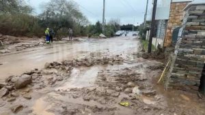 Κακοκαιρία Erminio: “Πνίγηκαν” Νέα Μάκρη, Ραφήνα, Μαρκόπουλο, Σπάτα – Δρόμοι “ποτάμια”, λάσπες και πλημμυρισμένα σπίτια
