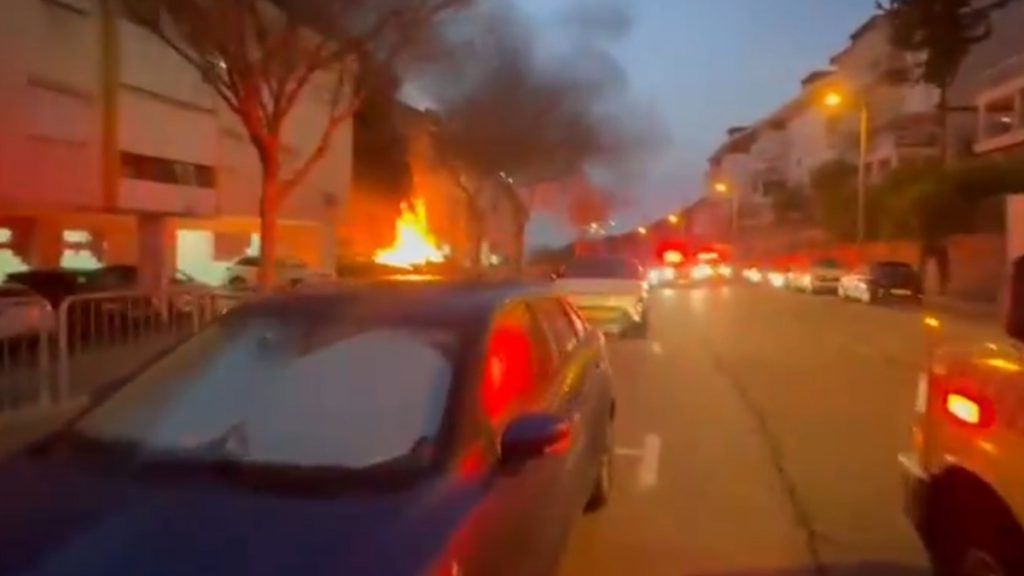 Νεκροί από ιρανικό βομβαρδισμό στη Χάιφα, οι IDF χτυπούν την Τεχεράνη – Με καταστροφικά αντίποινα απειλεί το Ιράν