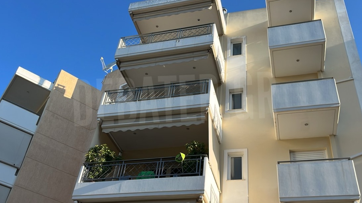 Θρίλερ στο Μαρούσι: 27χρονη έπεσε δύο φορές από τον τέταρτο όροφο – Προσήχθη ο σύζυγός της