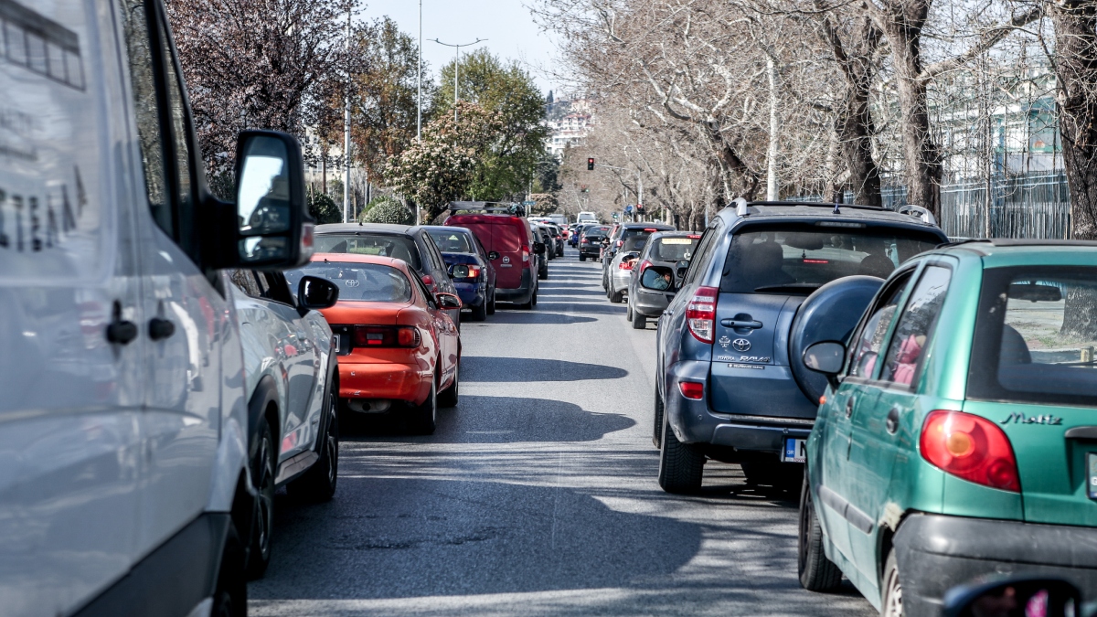 Κίνηση τώρα: Στο “κόκκινο” Κηφισός, Κηφισίας και οι δρόμοι γύρω από το λιμάνι του Πειραιά