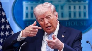 Νέες απειλές Τραμπ: Αν δεν τηρηθεί η συμφωνία για εκεχειρία, “θα αρχίσει το πιστολίδι”