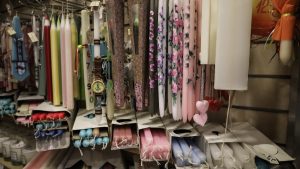 Εορταστικό ωράριο Πάσχα 2026: Πώς λειτουργούν τα καταστήματα από σήμερα έως την Ανάσταση