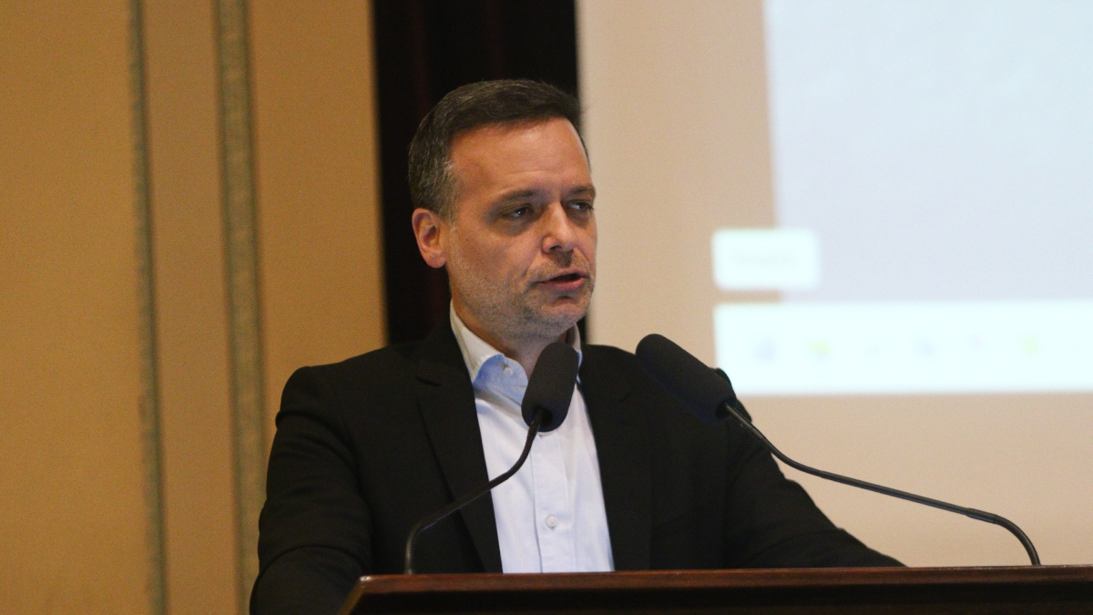 Δούκας σε Μενδώνη για Β. Όλγας: “Επιλεκτική μνήμη, ο αρχικός σχεδιασμός Μπακογιάννη προέβλεπε ότι θα ήταν πεζόδρομος”