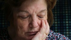 Διατροφή, ύπνος, άσκηση και αισιοδοξία σχετίζονται με τον κίνδυνο εμφάνισης άνοιας