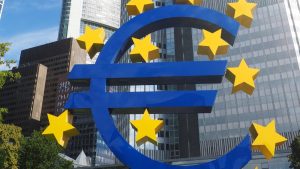 Ψηφιακό ευρώ: Πότε θα τεθεί σε πιλοτική εφαρμογή – Τι θα αλλάξει στις συναλλαγές