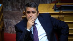 Γιώργος Μυλωνάκης: Παραμένει διασωληνωμένος μετά τη ρήξη ανευρύσματος – Κρίσιμες οι επόμενες ημέρες