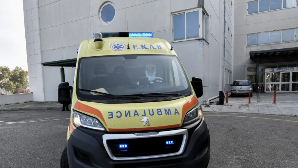 Πύργος: 2χρονο αγοράκι ήπιε χλωρίνη και ο παππούς του το άρπαξε από το νοσοκομείο