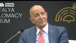 Τομ Μπάρακ: “Δεν θα αναφερθώ στο ζήτημα Ελλάδας-Τουρκίας, γιατί θα μου απαγορεύσουν να ξαναπάω στη Μύκονο”