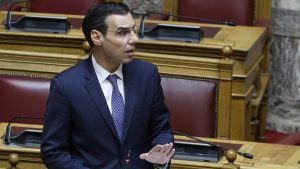 Θεμιστοκλέους: “Προκηρύσσονται άμεσα 850 θέσεις γιατρών” – Τι αλλάζει σε νοσοκομεία και αναμονές