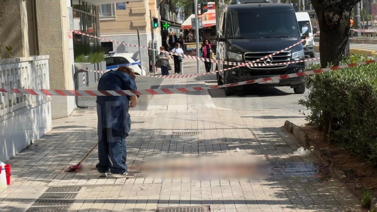 Θρήνος για την 51χρονη υπάλληλο του υπ. Τουρισμού που έπεσε από τον 2ο όροφο – Το επικρατέστερο σενάριο