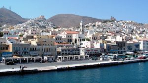 Σύρος: Το κρυφό, ανεκτίμητο διαμάντι των Κυκλάδων – Τι γράφουν βρετανικά μέσα​​​​​​​​​​​