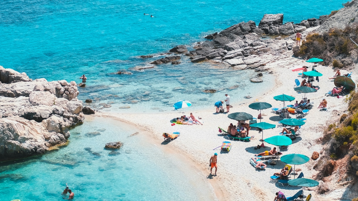 Κοινωνικός Τουρισμός 2026: Δείτε πότε κάνετε αίτηση ανάλογα με τον ΑΦΜ – “Κολλάει” η πλατφόρμα