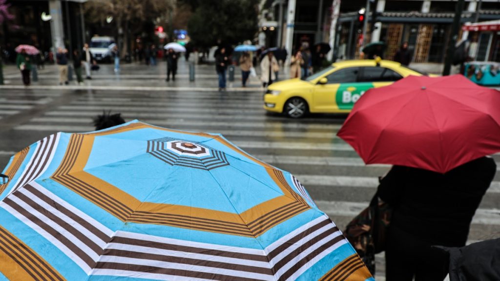 Χαλάει ο καιρός σήμερα: Πού θα εκδηλωθούν βροχές και καταιγίδες – Υποχωρεί η θερμοκρασία