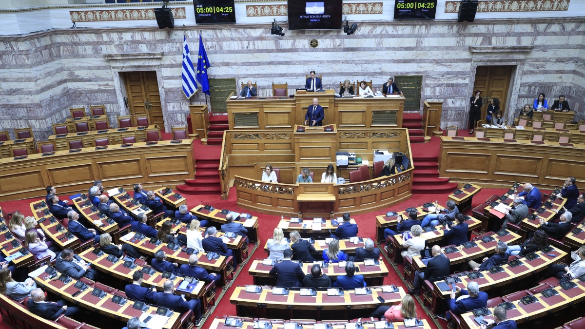 Βουλή: LIVE η συνεδρίαση για τις άρσεις ασυλίας των 13 βουλευτών της ΝΔ για τον ΟΠΕΚΕΠΕ