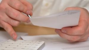 Νέες ευκαιρίες με 72 δόσεις και εξωδικαστικό για ρύθμιση χρεών σε Δημόσιο και ΕΦΚΑ – Ποιοι κερδίζουν