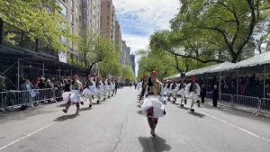 Με λαμπρότητα η παρέλαση της ελληνικής ομογένειας στο Μανχάταν για την επέτειο της εθνικής παλιγγενεσίας
