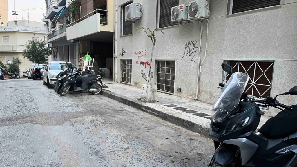 Παγκράτι: Νεαρή κατέληξε με σπασμένο πόδι μετά από διαφωνία για μια… θέση παρκινγκ