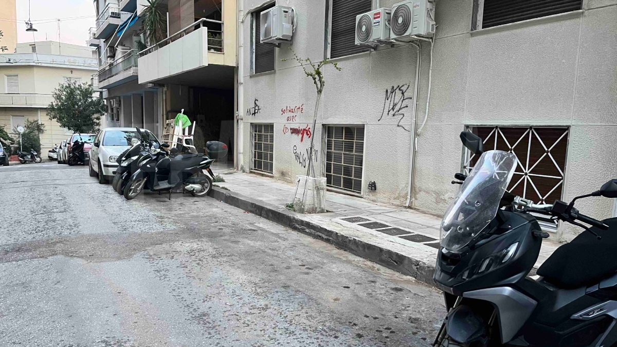 Παγκράτι: Νεαρή κατέληξε με σπασμένο πόδι μετά από διαφωνία για μια… θέση παρκινγκ