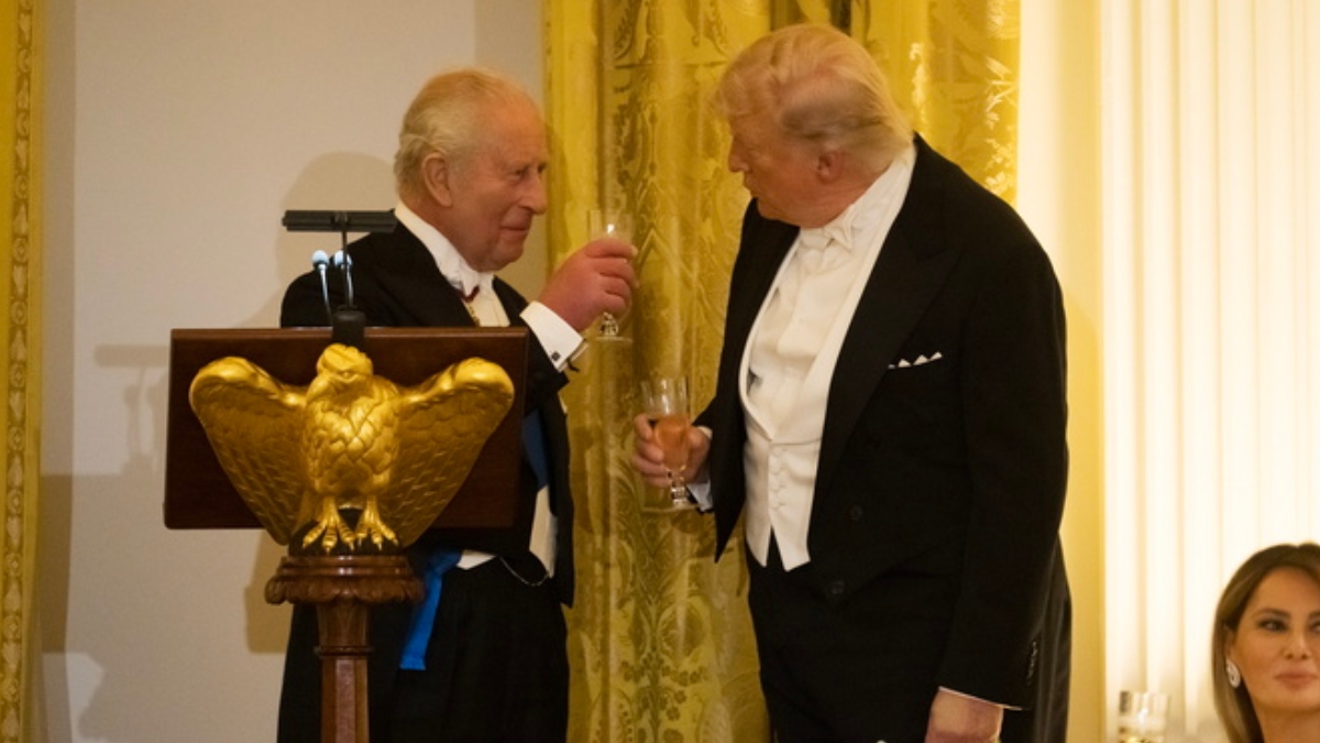 Όσα έγιναν στο δείπνο του Τραμπ με τον Κάρολο στον Λευκό Οίκο – Τα πολιτικά μηνύματα, η πρόποση και ο Σαίξπηρ