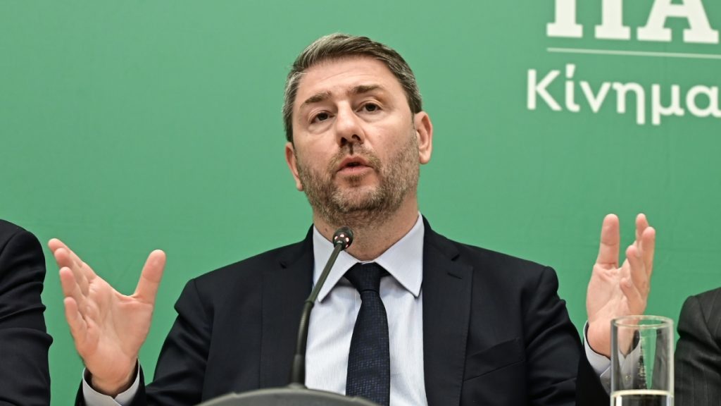 Ο Ανδρουλάκης ανοίγει τη συζήτηση για το 35ωρο: “Θα τολμήσουμε να αλλάξουμε κατεύθυνση;”