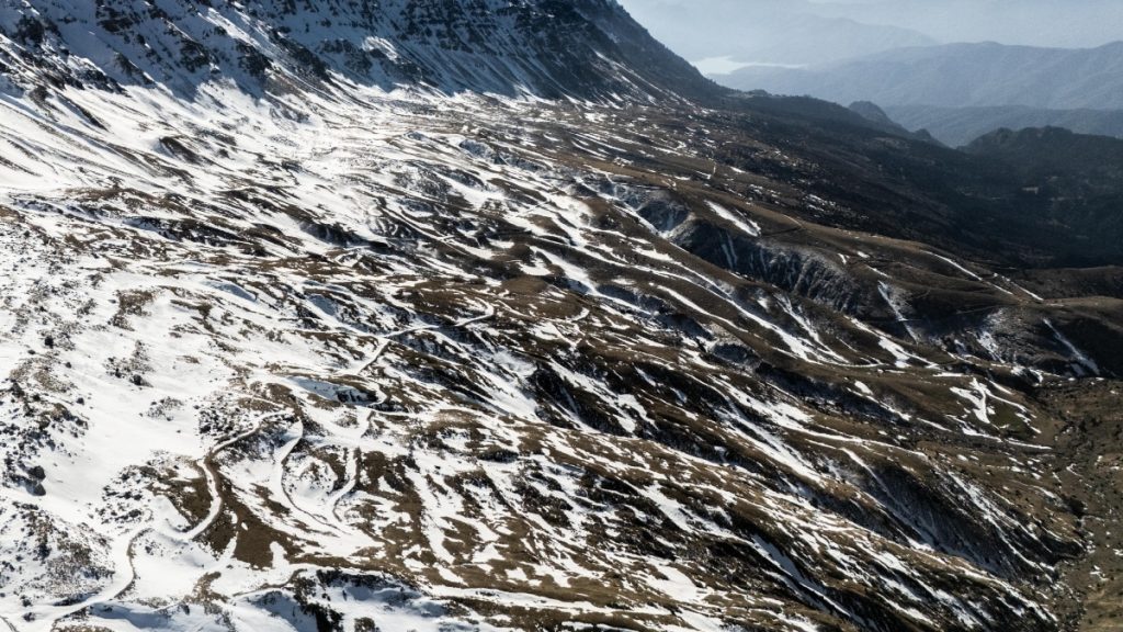 Μειώθηκε πάνω από το μισό η χιονοκάλυψη σε ελληνικά βουνά τα τελευταία 40 χρόνια – Τι σηματοδοτεί