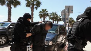 Άγιος Δημήτριος: «Για μια γυναίκα πλακωθήκανε» λέει ο παππούς του 20χρονου που κατηγορείται για τη δολοφονία του 27χρονου