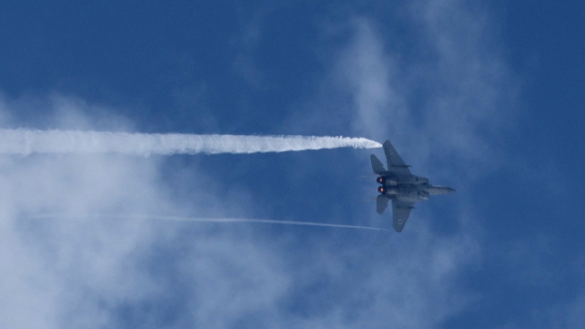 Ιράν: Συνεχίζονται οι έρευνες των Αμερικανών για τον αγνοούμενο πιλότο- Τι θα αντιμετωπίσει αν εντοπιστεί ζωντανός