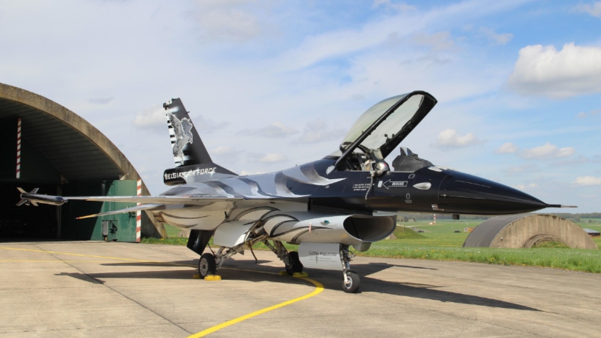 Ιράν: Στα 2.200 μέτρα έφτασε ο πιλότος του F-15 για να σωθεί – Πώς κατάφερε να επιβιώσει 36 ώρες σε εχθρικό έδαφος