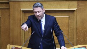 Ανδρουλάκης: “Ο πρωθυπουργός καταλαβαίνει ότι το λάδι στο καντήλι τελειώνει – Εάν ο λαός θέλει να φύγει η ΝΔ, επιλογή είναι το ΠΑΣΟΚ”