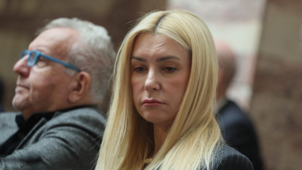 Αραμπατζή – τηλεφώνημα για βόμβα: “Δεν φοβήθηκα ποτέ, δεν πρόκειται να φοβηθώ και τώρα”