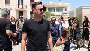 Αργύρης Αγγέλου: «Τώρα απολαμβάνω πολύ την επικοινωνία με τον κόσμο, τότε σε έπνιγε»