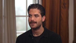 Άρης Μουγκοπέτρος: «Απέσυρα τις κατηγορίες και έχω ηρεμήσει – Χρωστάω σε όποιον μιλάει ελληνικά»