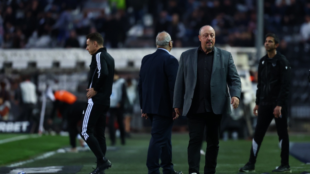 Ράφα Μπενίτεθ: “Δίκαιο αποτέλεσμα, εύχομαι τα καλύτερα στον Λουτσέσκου”