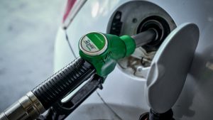 Από σήμερα η επιδότηση 20 λεπτά στο diesel κίνησης – Πότε αναμένεται το Fuel Pass